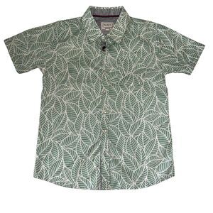 New Faze 1 Boys Shirt Button Up Size Medium 10/12 Green White Cotton Tropical